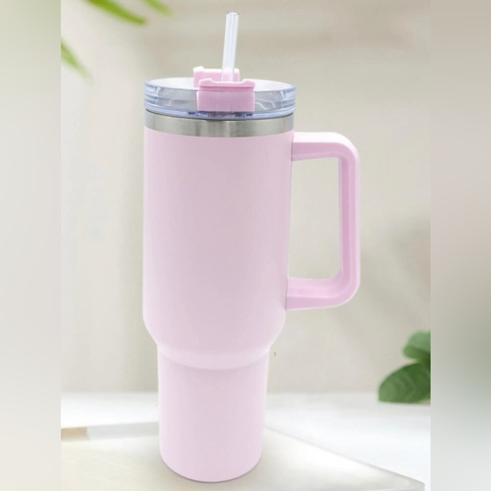 This is a light purple brand New Stainless cups💜